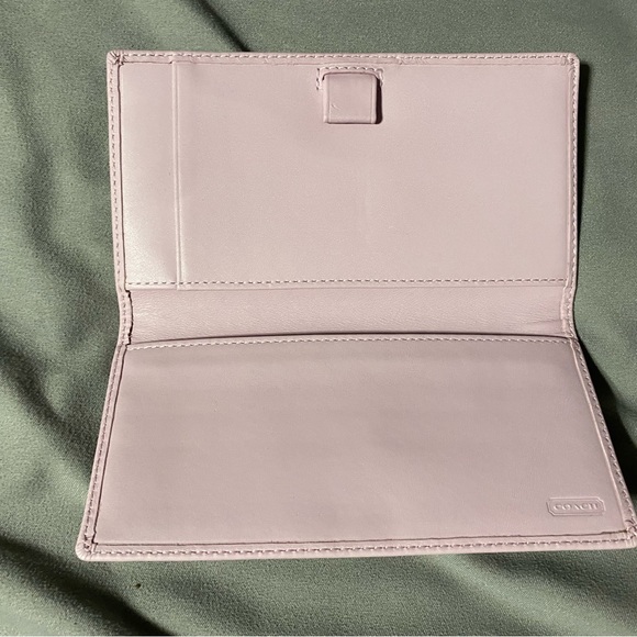 Authentic Coach wallet - Picture 5 of 5